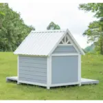 Mini Hamptons Lockable Wooden Dog House With Deck - Image 6